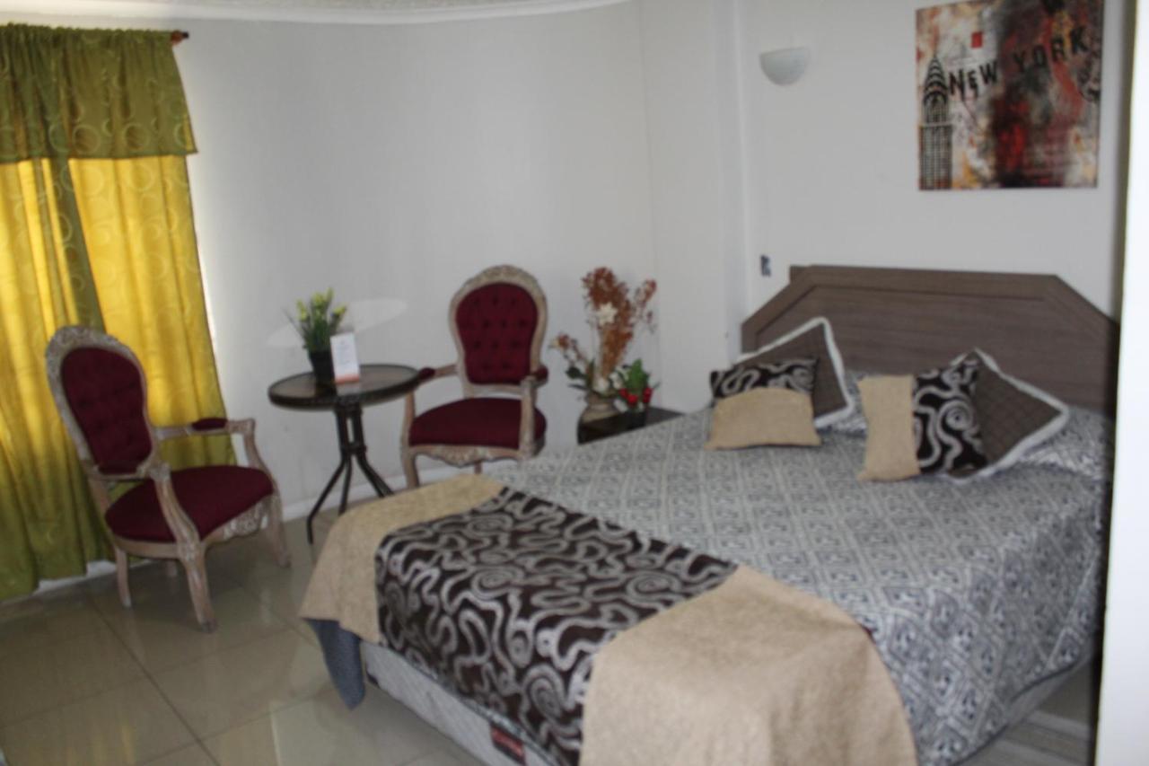 Hostal Quinta Normal Antofagasta Bagian luar foto