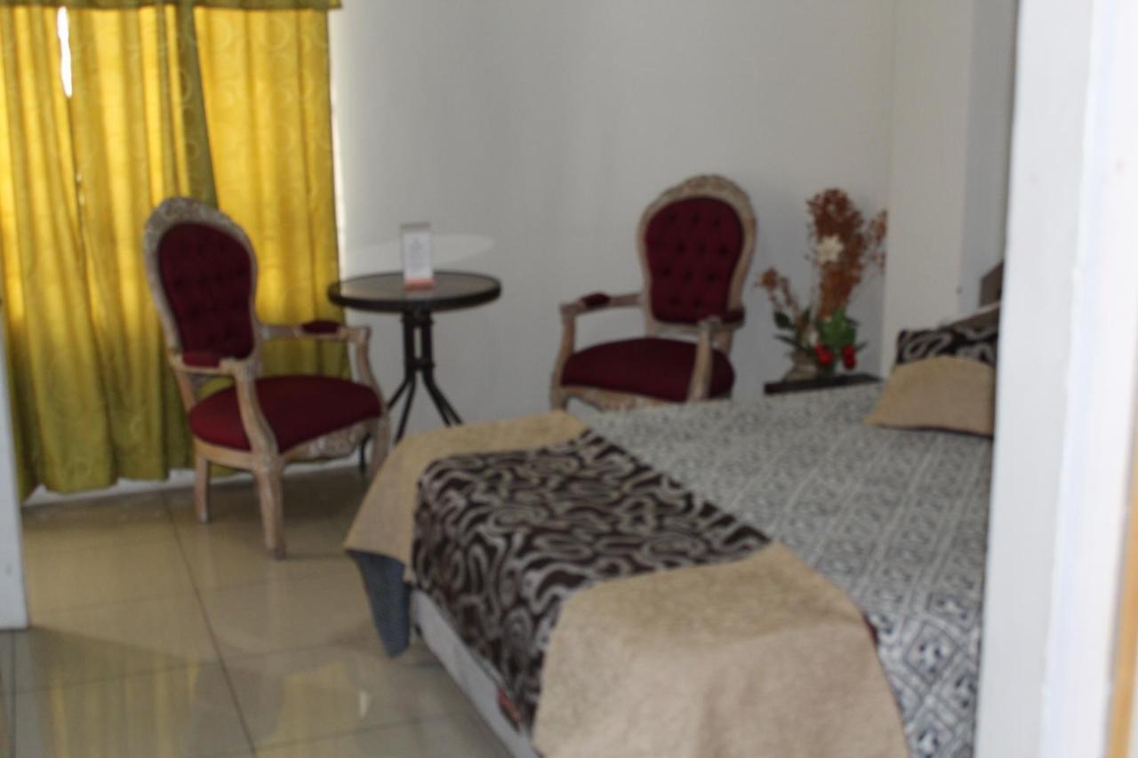 Hostal Quinta Normal Antofagasta Bagian luar foto