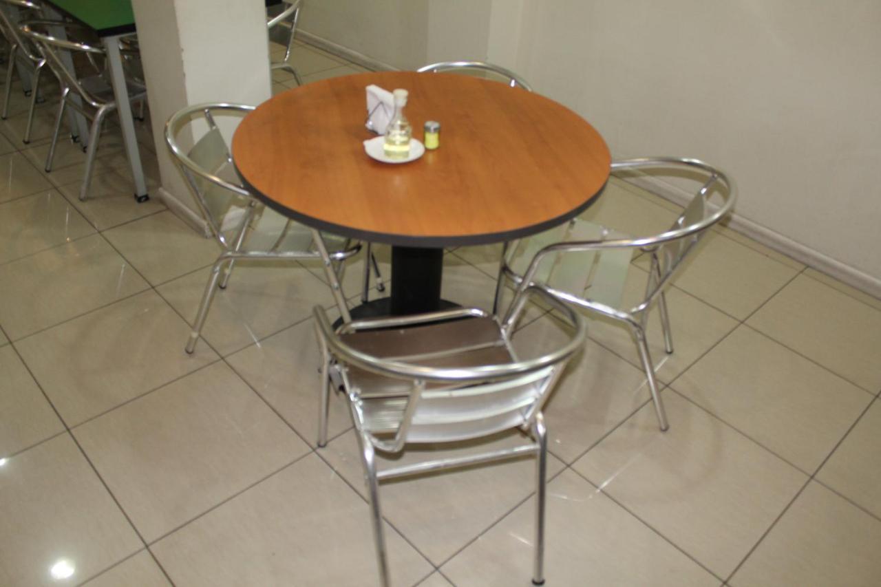 Hostal Quinta Normal Antofagasta Bagian luar foto
